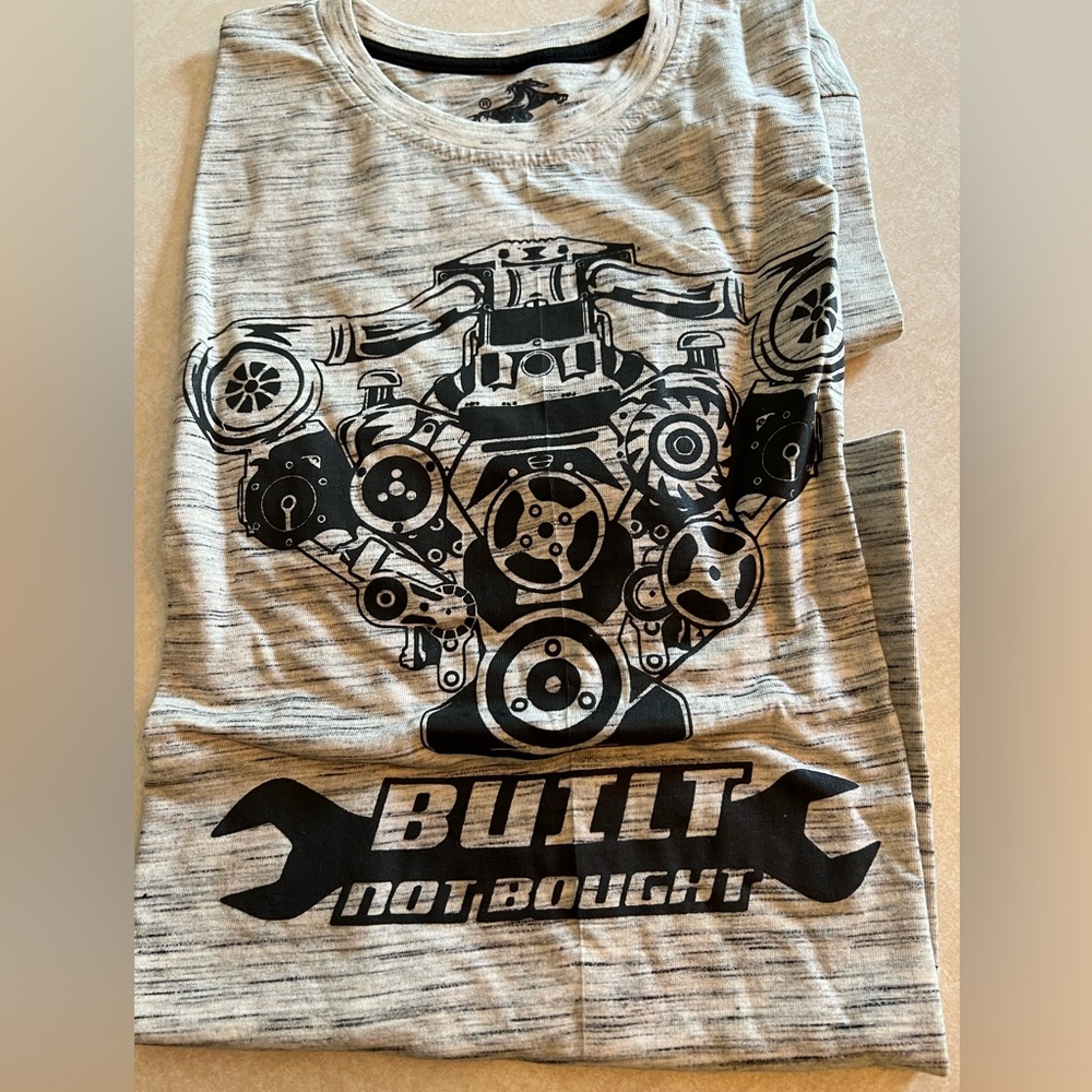 Men’s t shirt medium oatmeal‎ color with motor on front built not bought NWT
